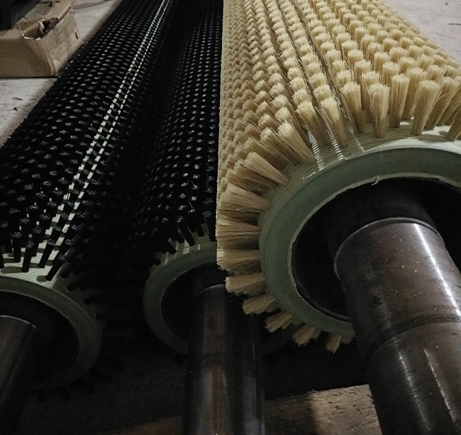 制作加工長(zhǎng)度3.2米玻璃清洗毛刷輥